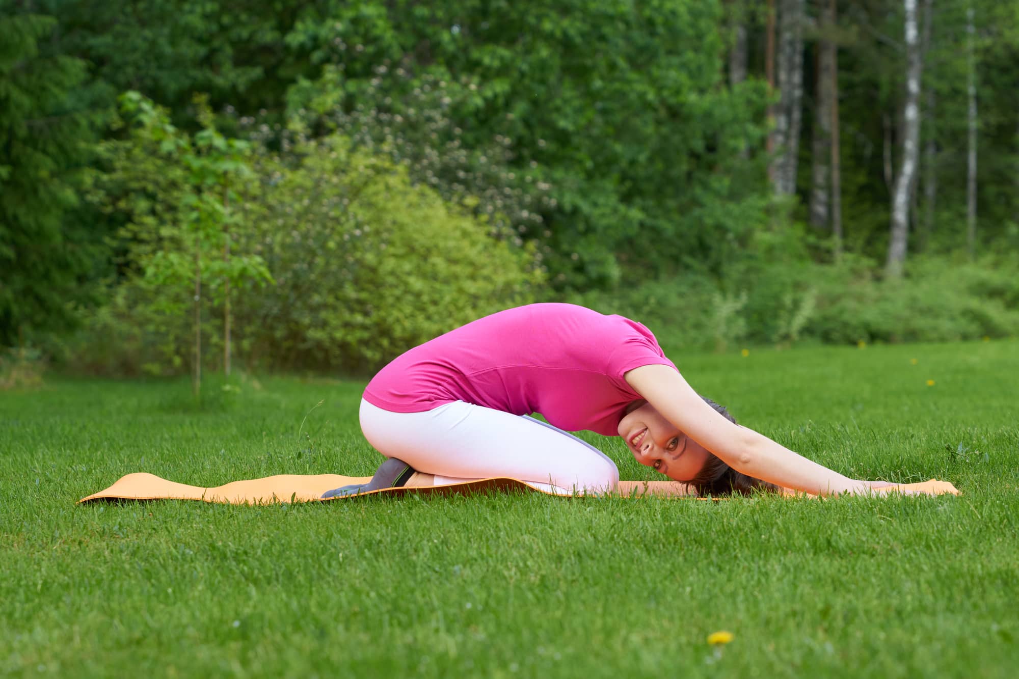 Yogasocken sind ideal in der Natur